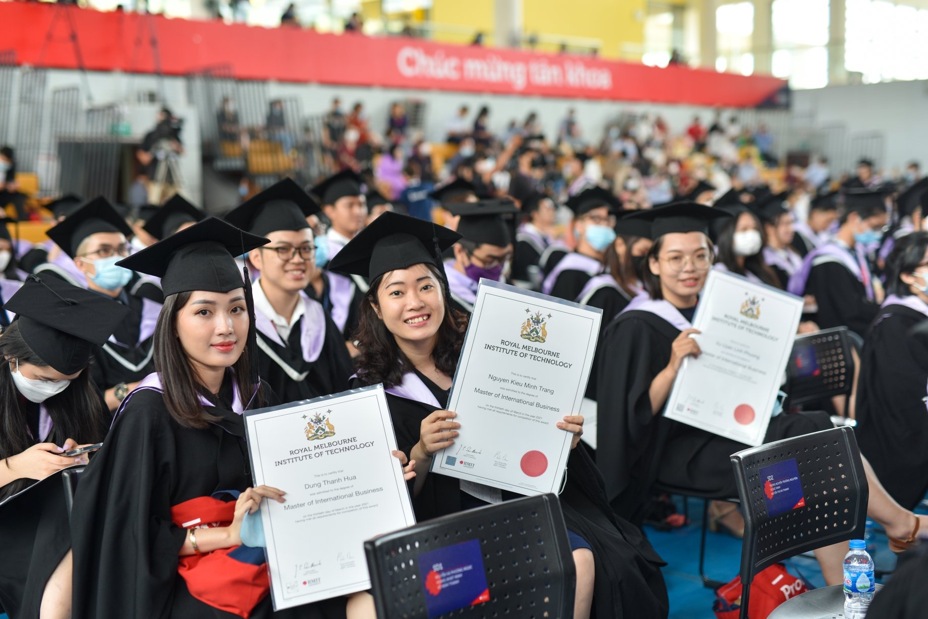 nu sinh RMIT trong ngay tot nghiep anh 8