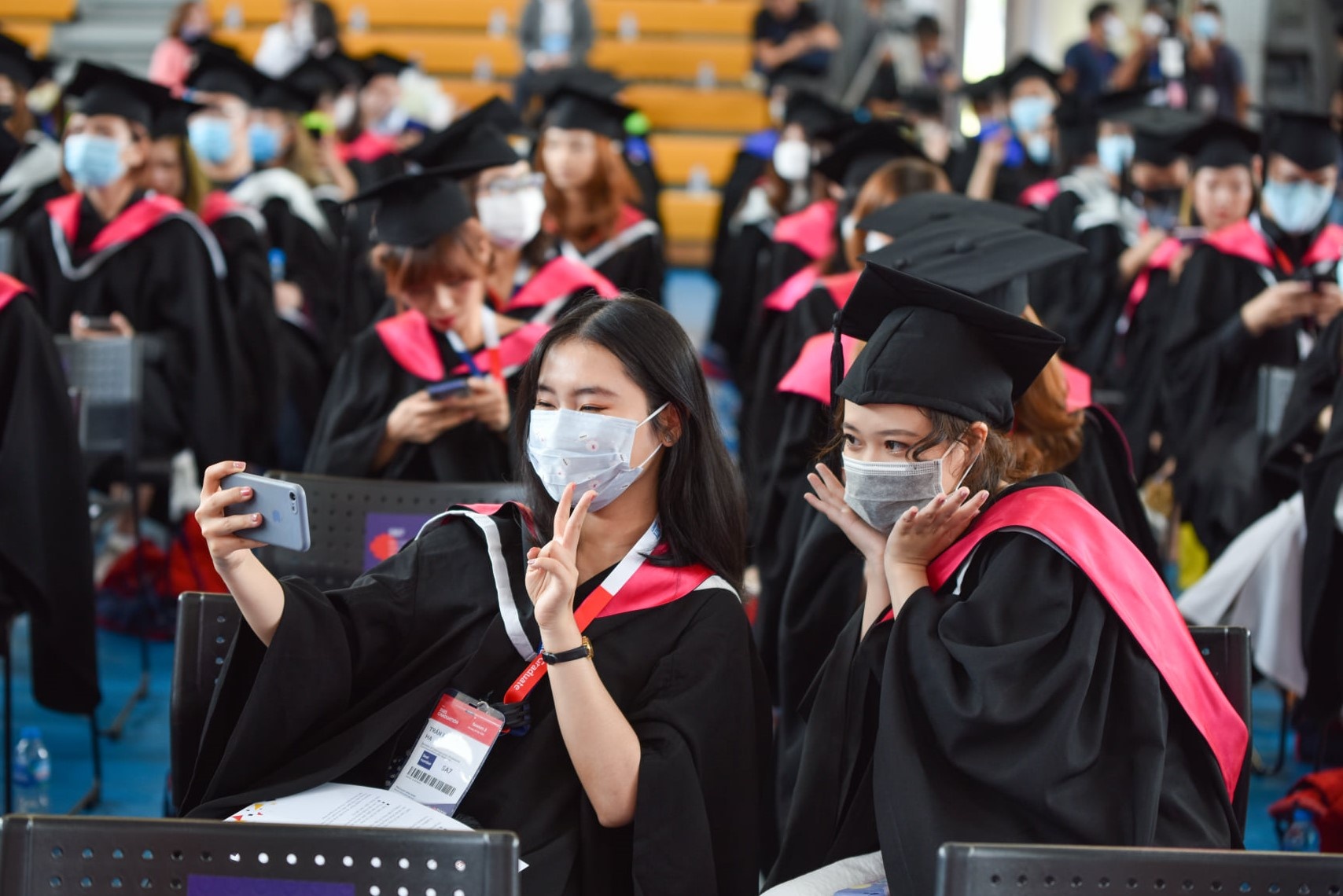 nu sinh RMIT trong ngay tot nghiep anh 9