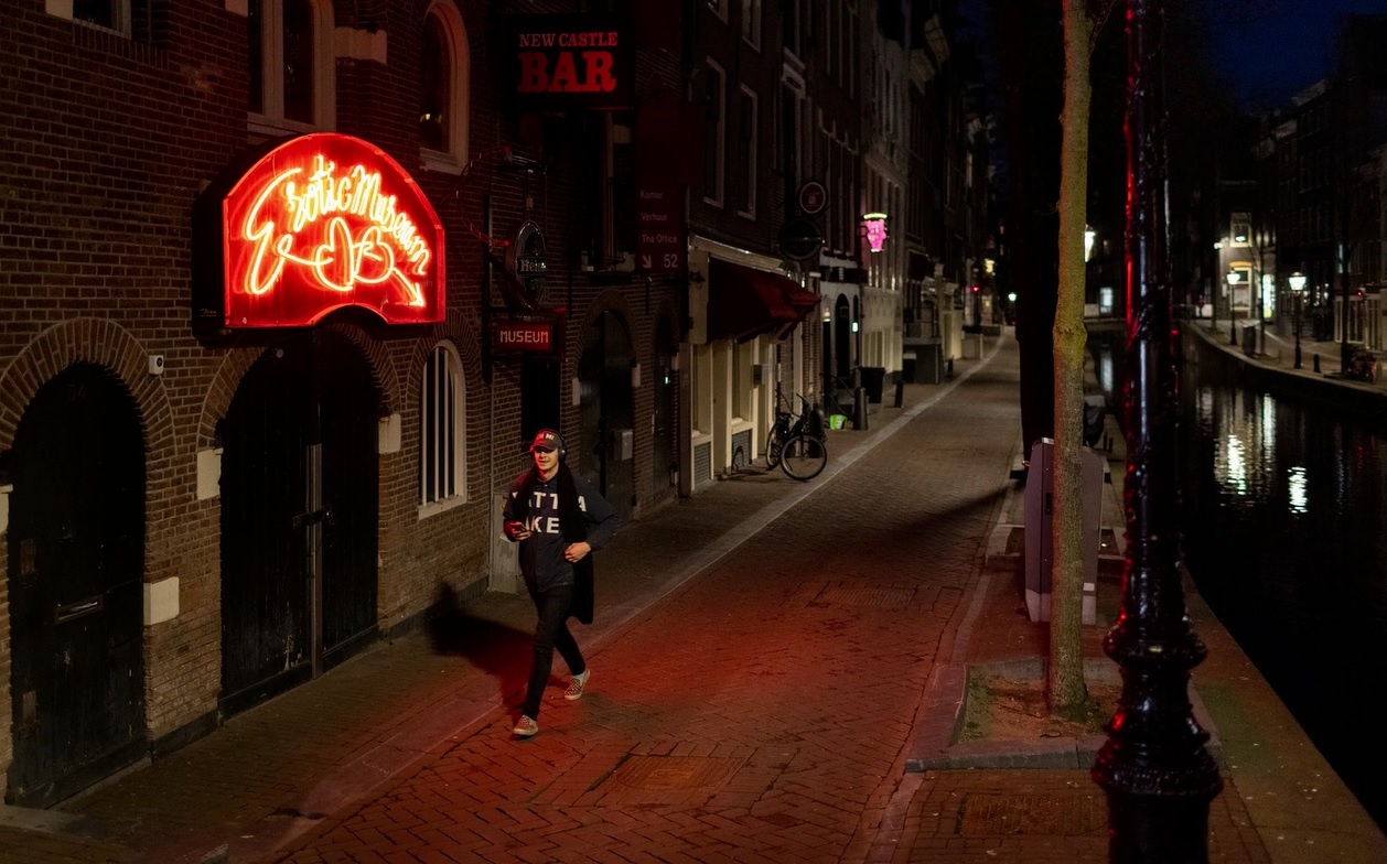 Amsterdam trong rong vi dich anh 2