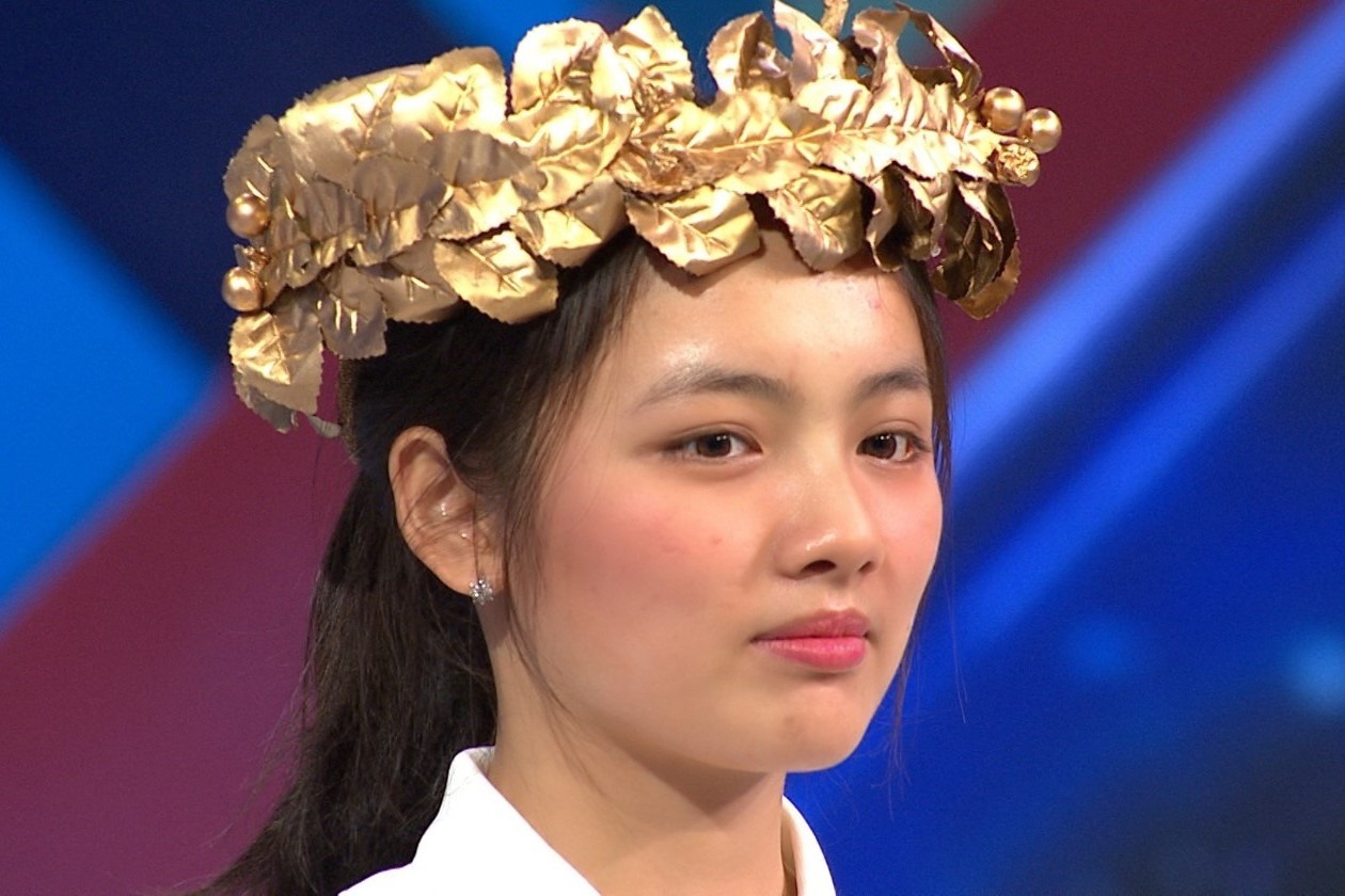 ban tre duoc chu y khi xuat hien tren truyen hinh anh 6