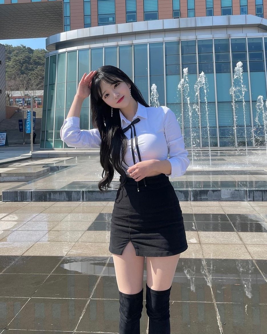 Nữ streamer Hàn được xem là biểu tượng gợi cảm ảnh 5 Nu streamer Han duoc xem la bieu tuong goi cam anh 5