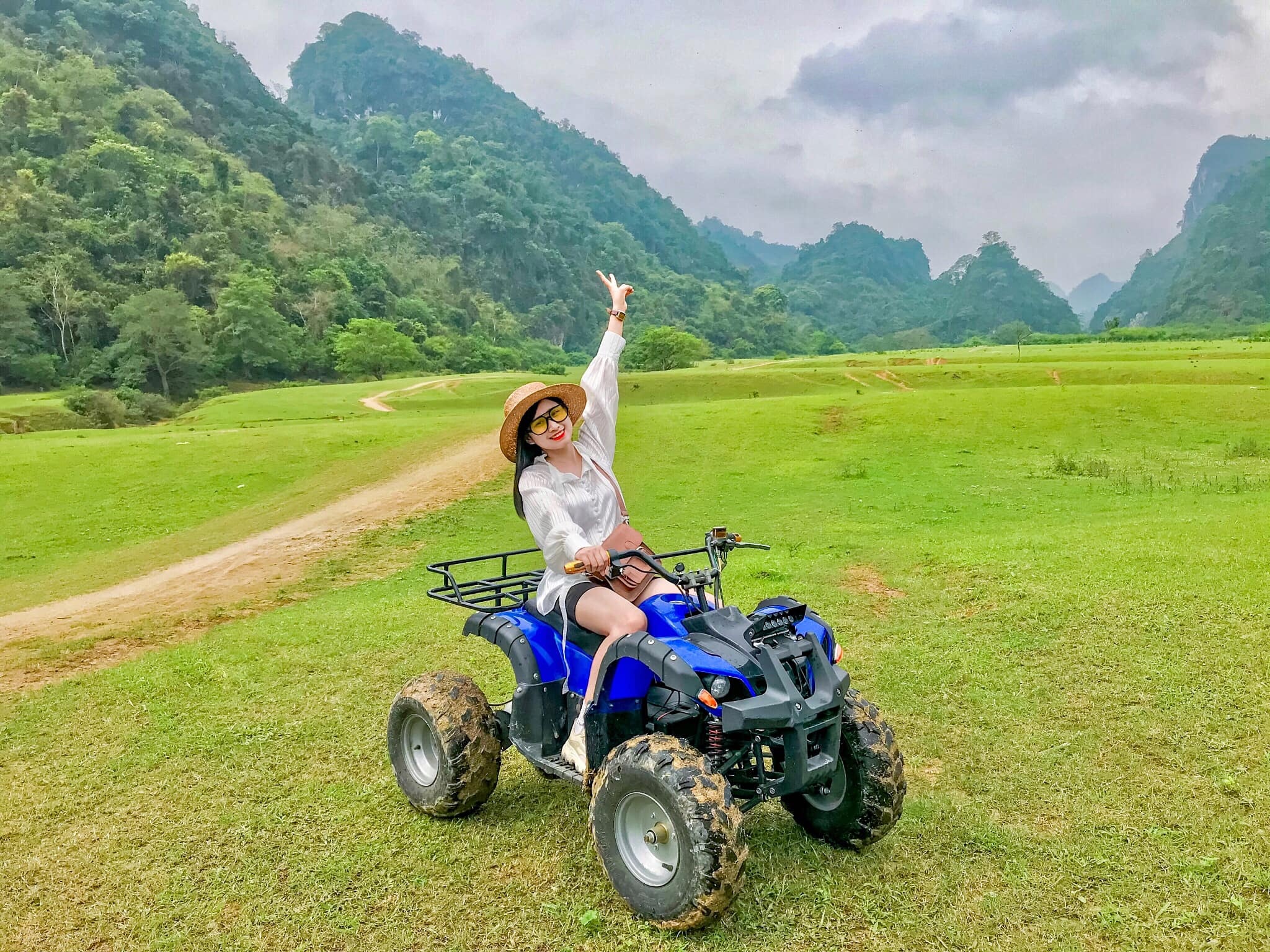 Cô giáo tiểu học đam mê đi phượt ảnh 6 Co giao tieu hoc dam me di phuot anh 6