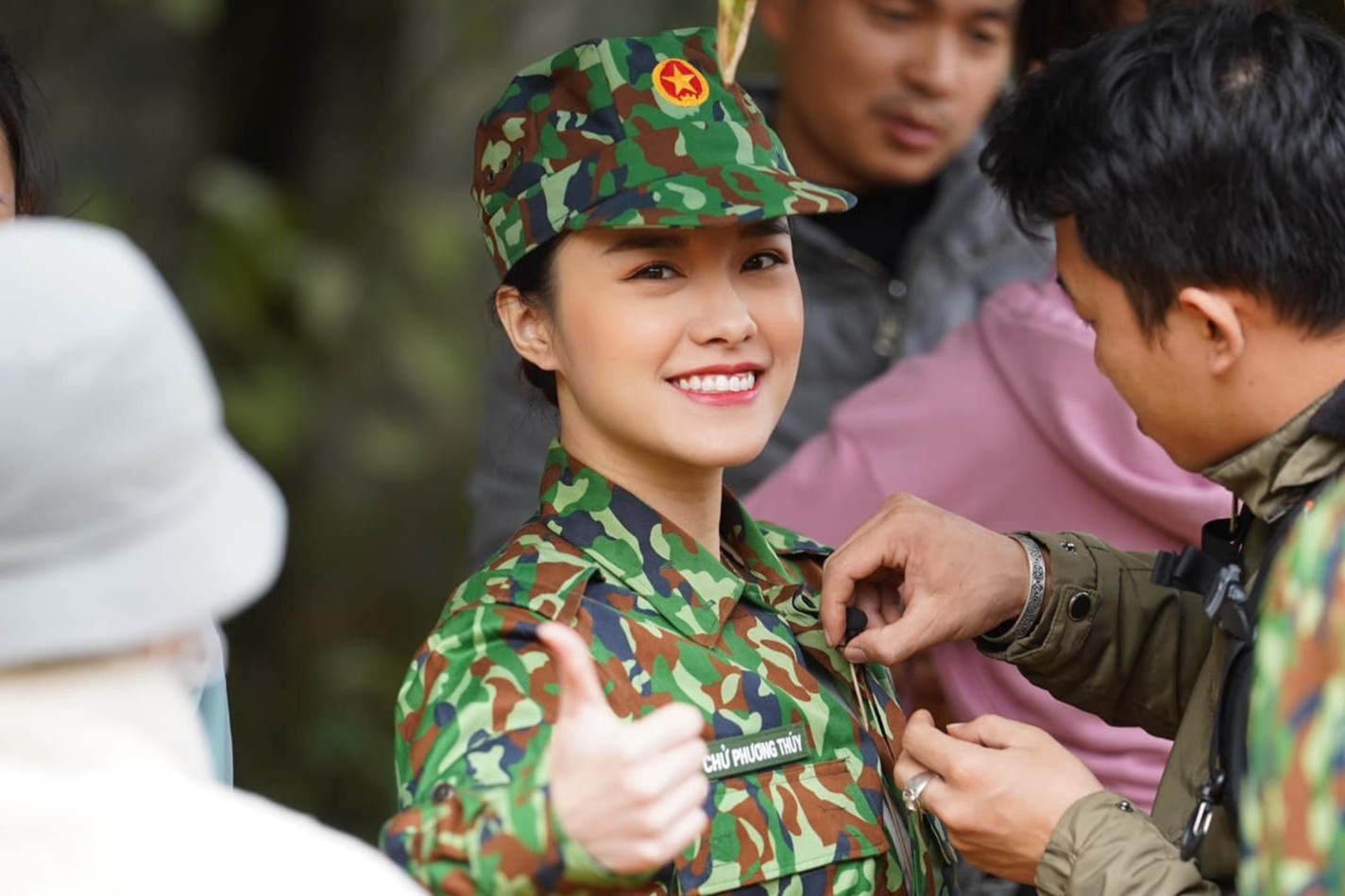 Nu MC da tai, tung dien xuat trong phim gio vang hinh anh
