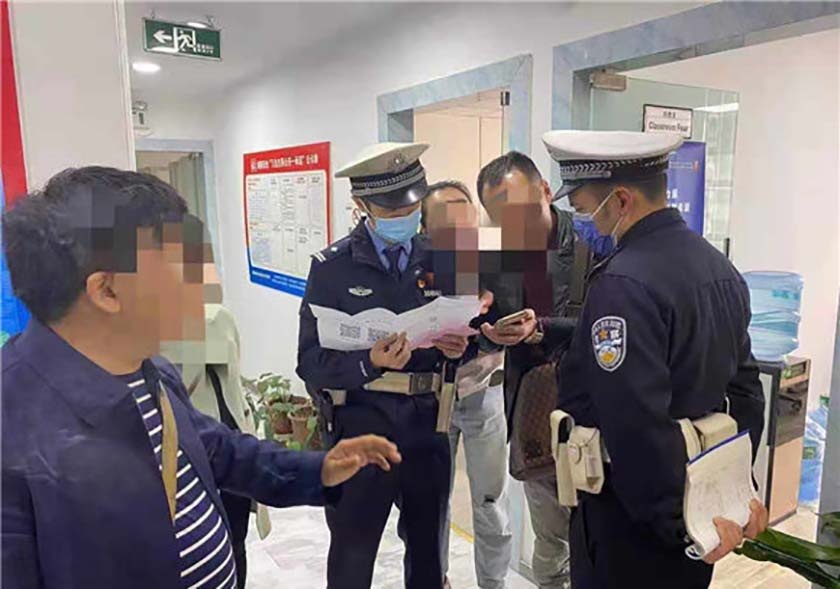 phụ huynh Trung Quốc cho con học thêm ảnh 1 phu huynh Trung Quoc cho con hoc them anh 1
