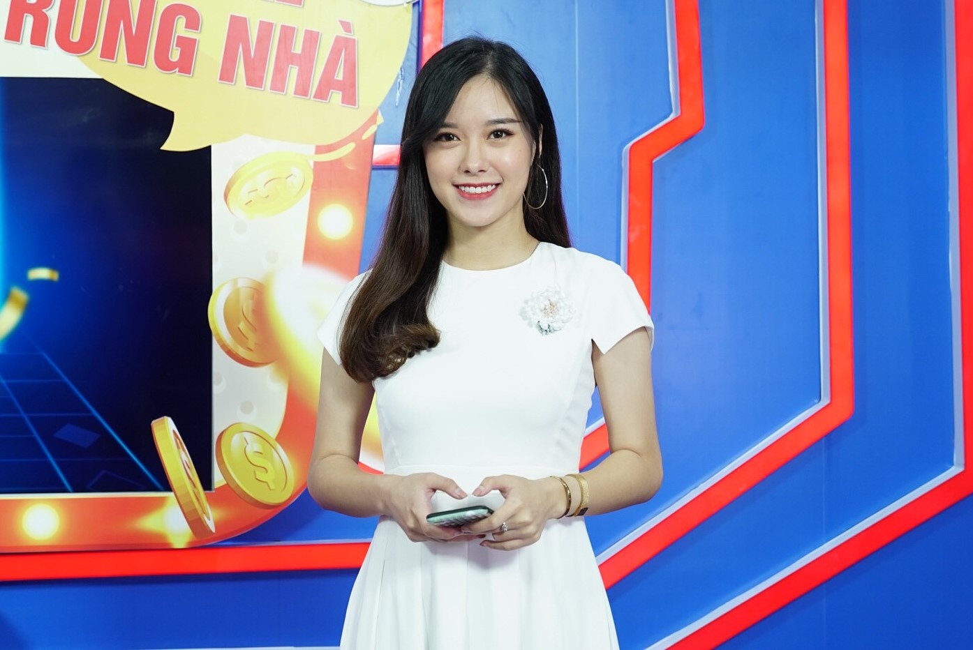 MC từng đóng phim giờ vàng ảnh 2 MC tung dong phim gio vang anh 2