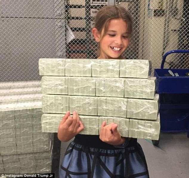 cuoc song dac quyen cua chau gai ong Trump anh 8