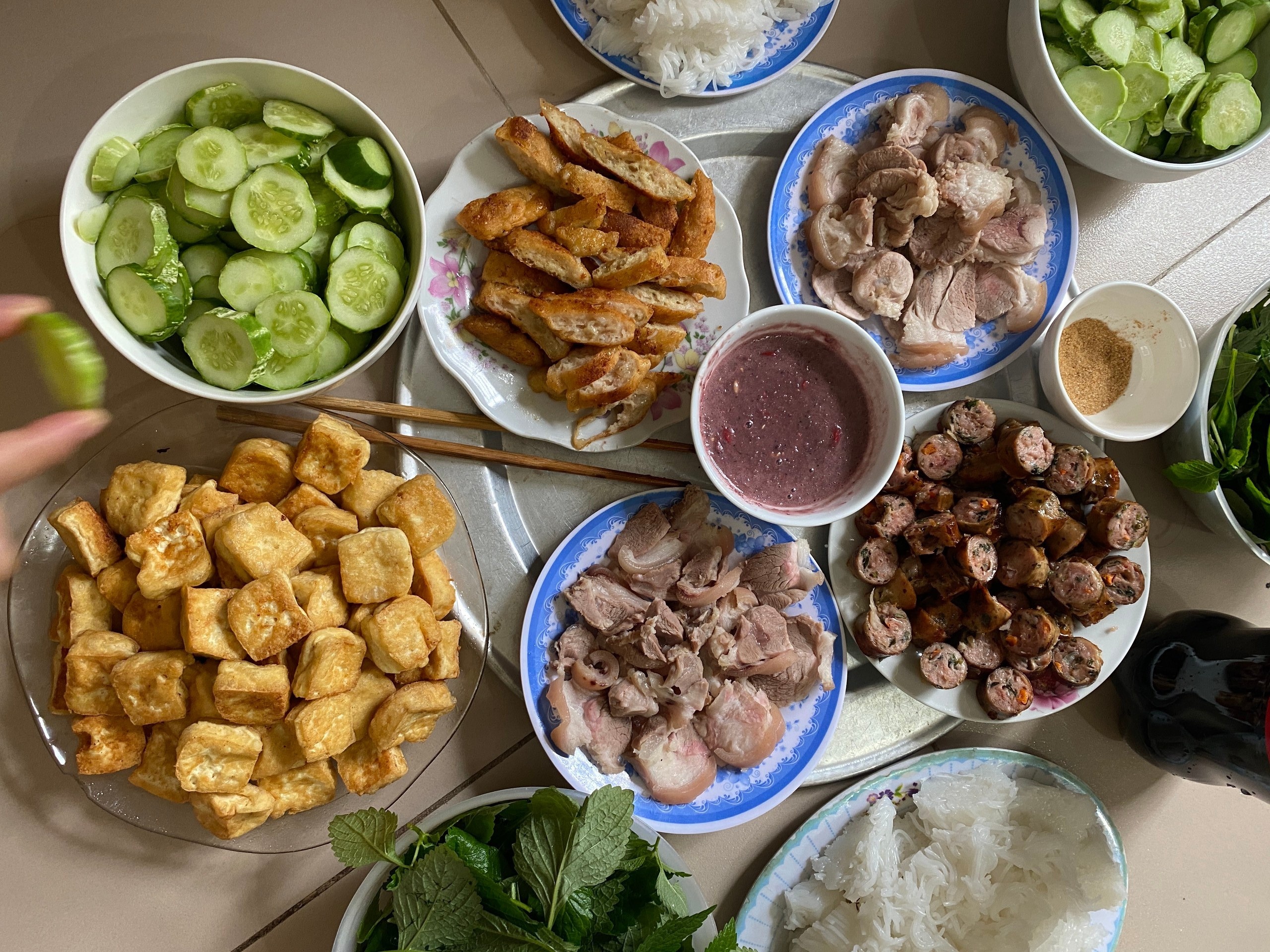 nau an o nha mua dich anh 3