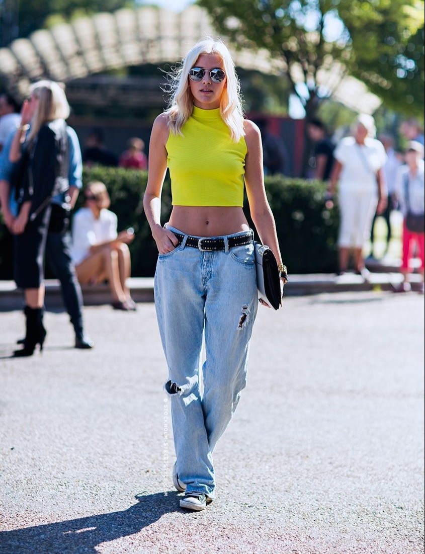 Gen Z và Millennials tranh cãi quần mom jeans ảnh 1 Gen Z va Millennials tranh cai quan mom jeans anh 1