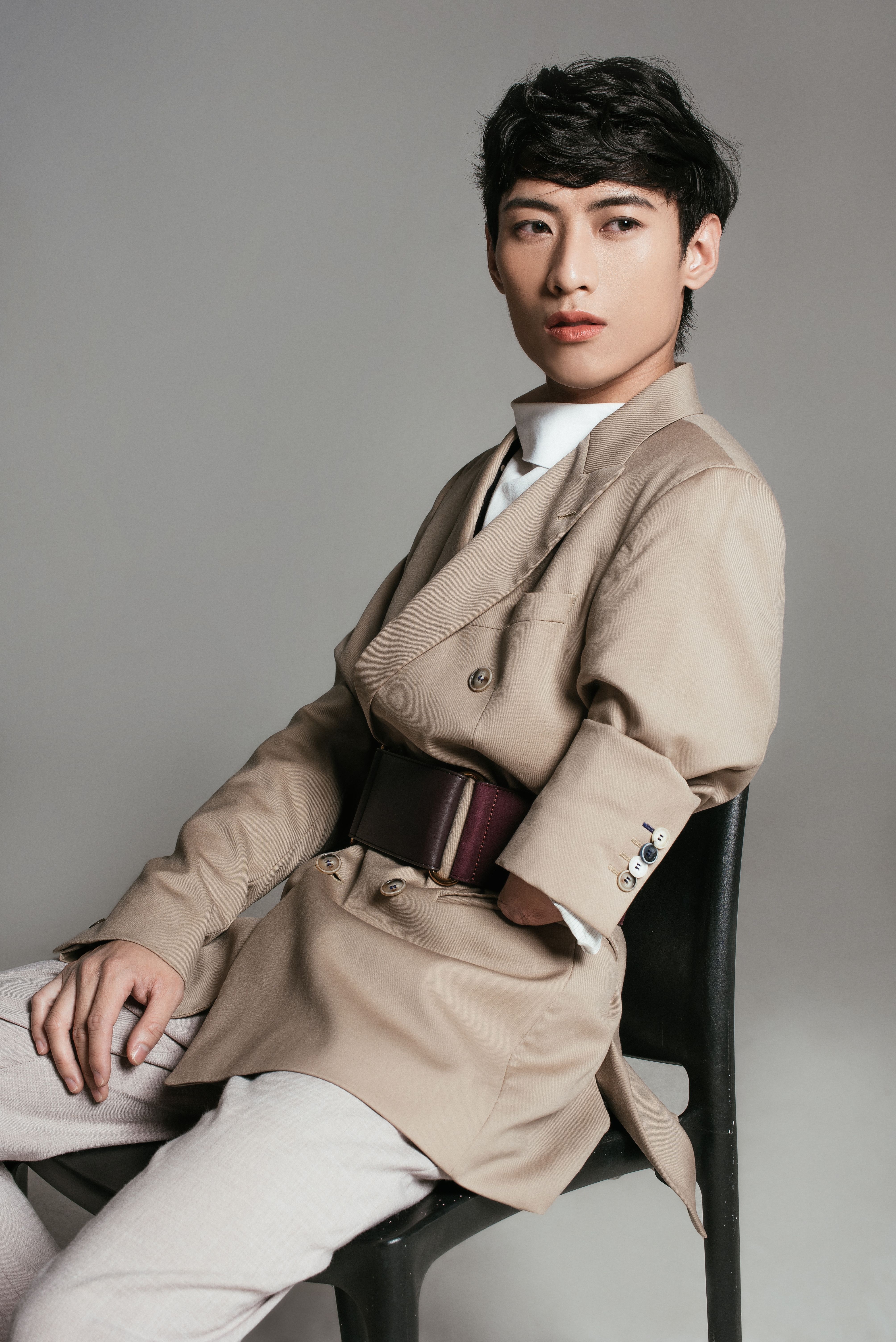 Nhà thiết kế khuyết một tay ảnh 12 Nha thiet ke khuyet mot tay anh 12