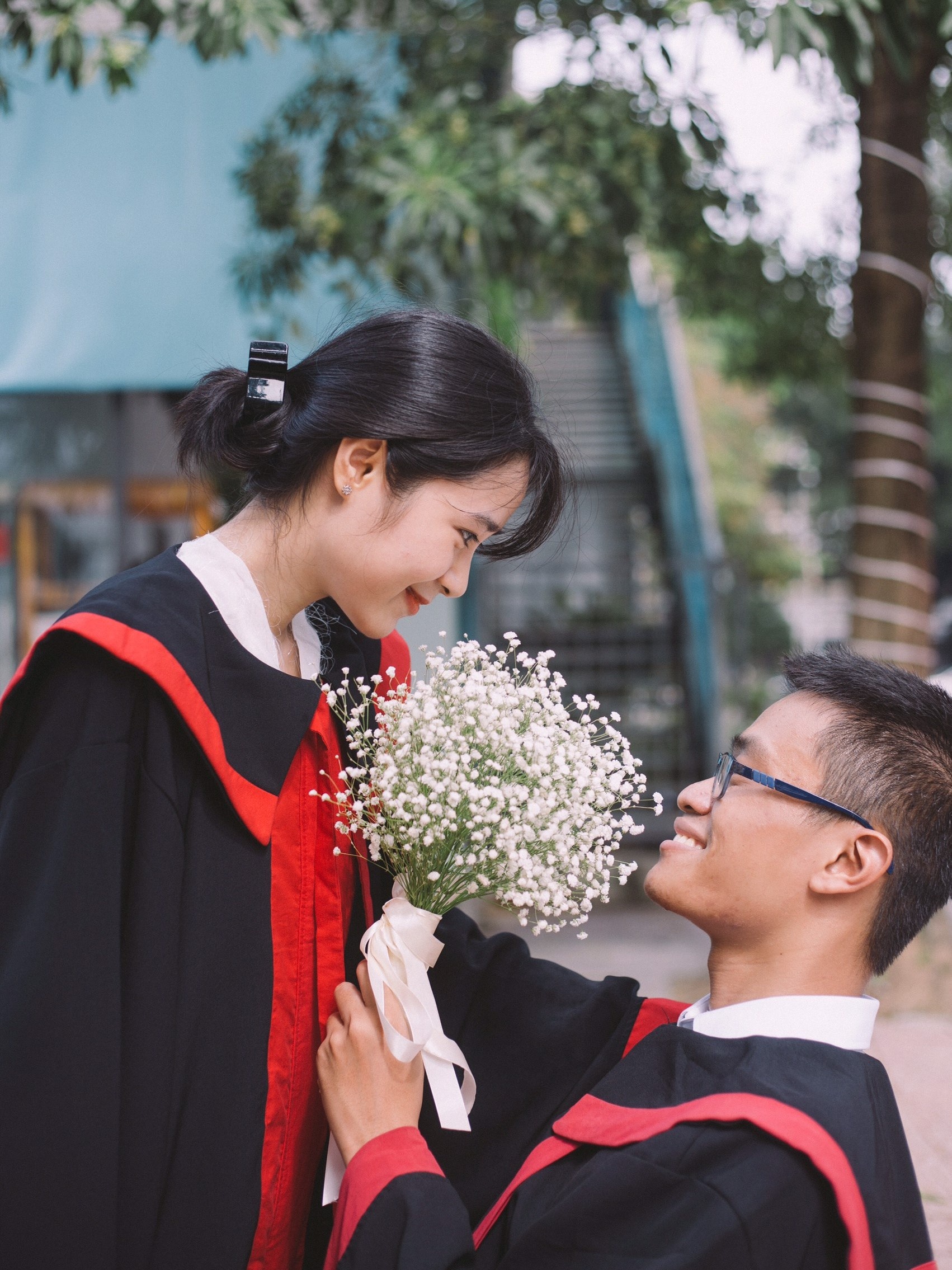 Cô gái tốt nghiệp xuất sắc ĐH Bách khoa Hà Nội ảnh 4 Co gai tot nghiep xuat sac DH Bach khoa Ha Noi anh 4