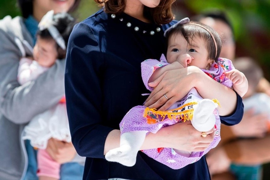 Gioi tre ngai co con anh 1