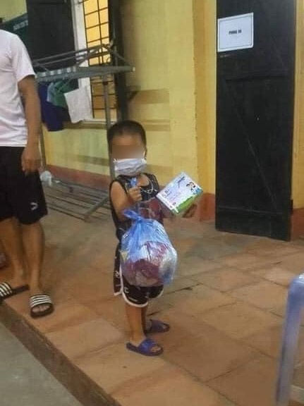 Bé 3 tuổi ở Bắc Giang phải cách ly một mình ảnh 3 Be 3 tuoi o Bac Giang phai cach ly mot minh anh 3