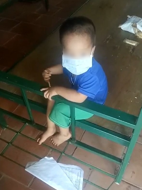 Bé 3 tuổi ở Bắc Giang phải cách ly một mình ảnh 2 Be 3 tuoi o Bac Giang phai cach ly mot minh anh 2