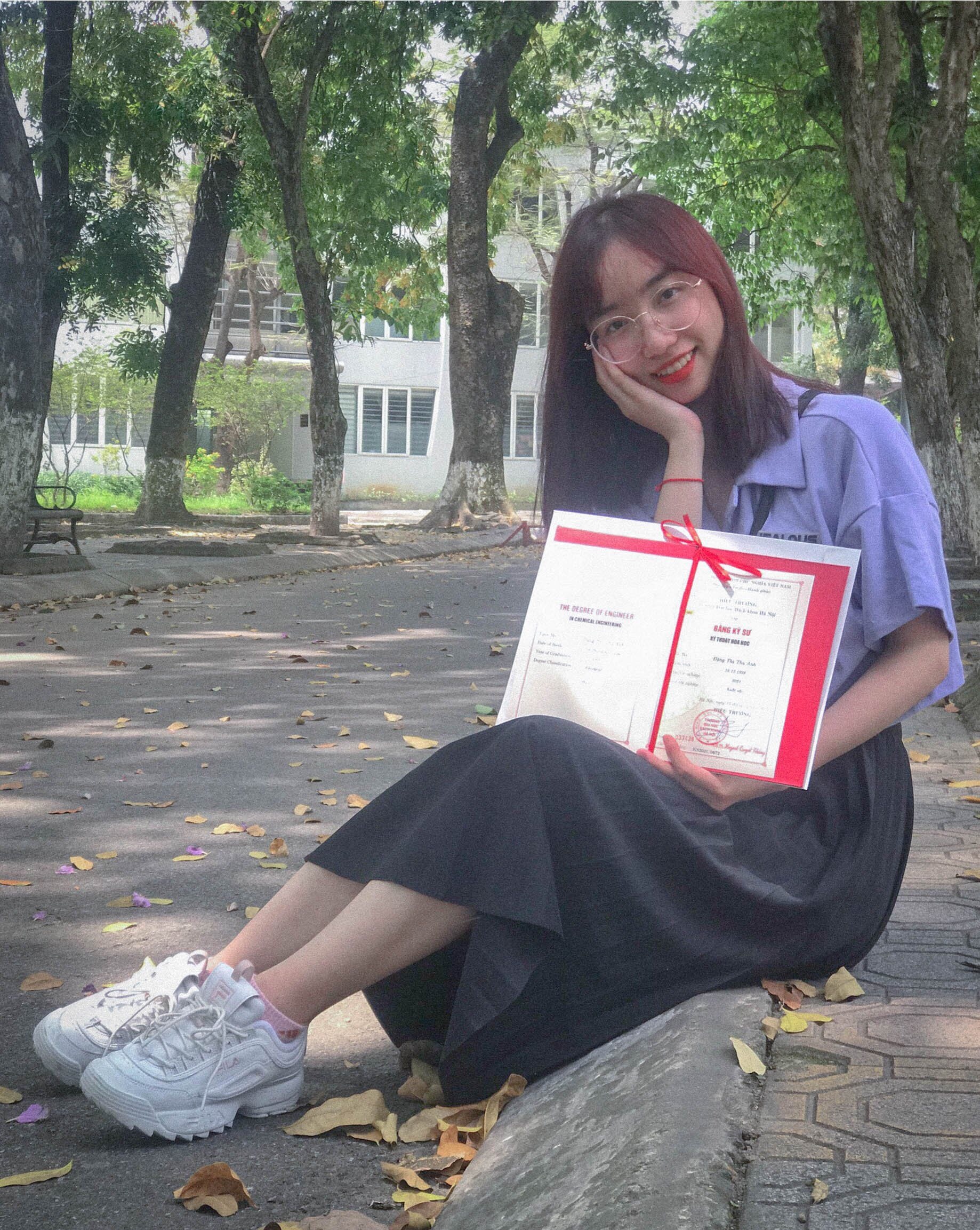 Nu sinh tot nghiep xuat sac DH Bach khoa Ha Noi anh 1