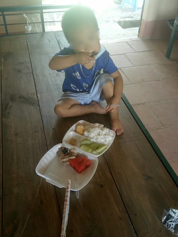 Bé 3 tuổi ở Bắc Giang phải cách ly một mình ảnh 1 Be 3 tuoi o Bac Giang phai cach ly mot minh anh 1