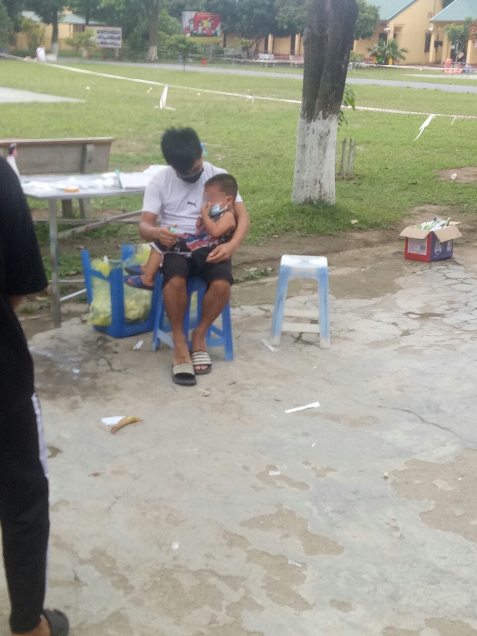 Bé 3 tuổi ở Bắc Giang phải cách ly một mình ảnh 4 Be 3 tuoi o Bac Giang phai cach ly mot minh anh 4