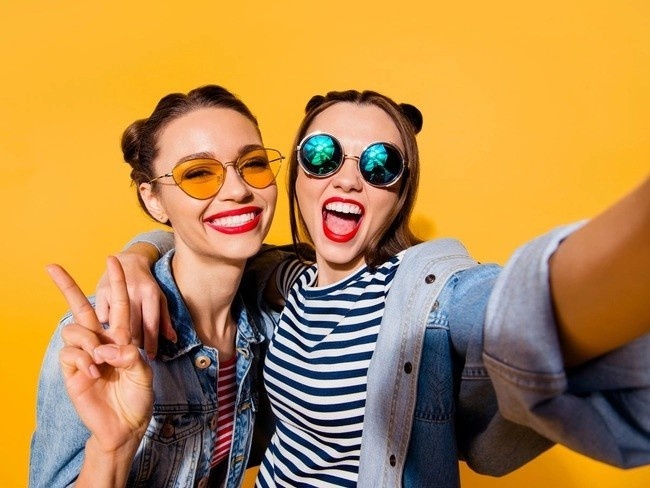The he ket giua Millennials va Gen Z hinh anh