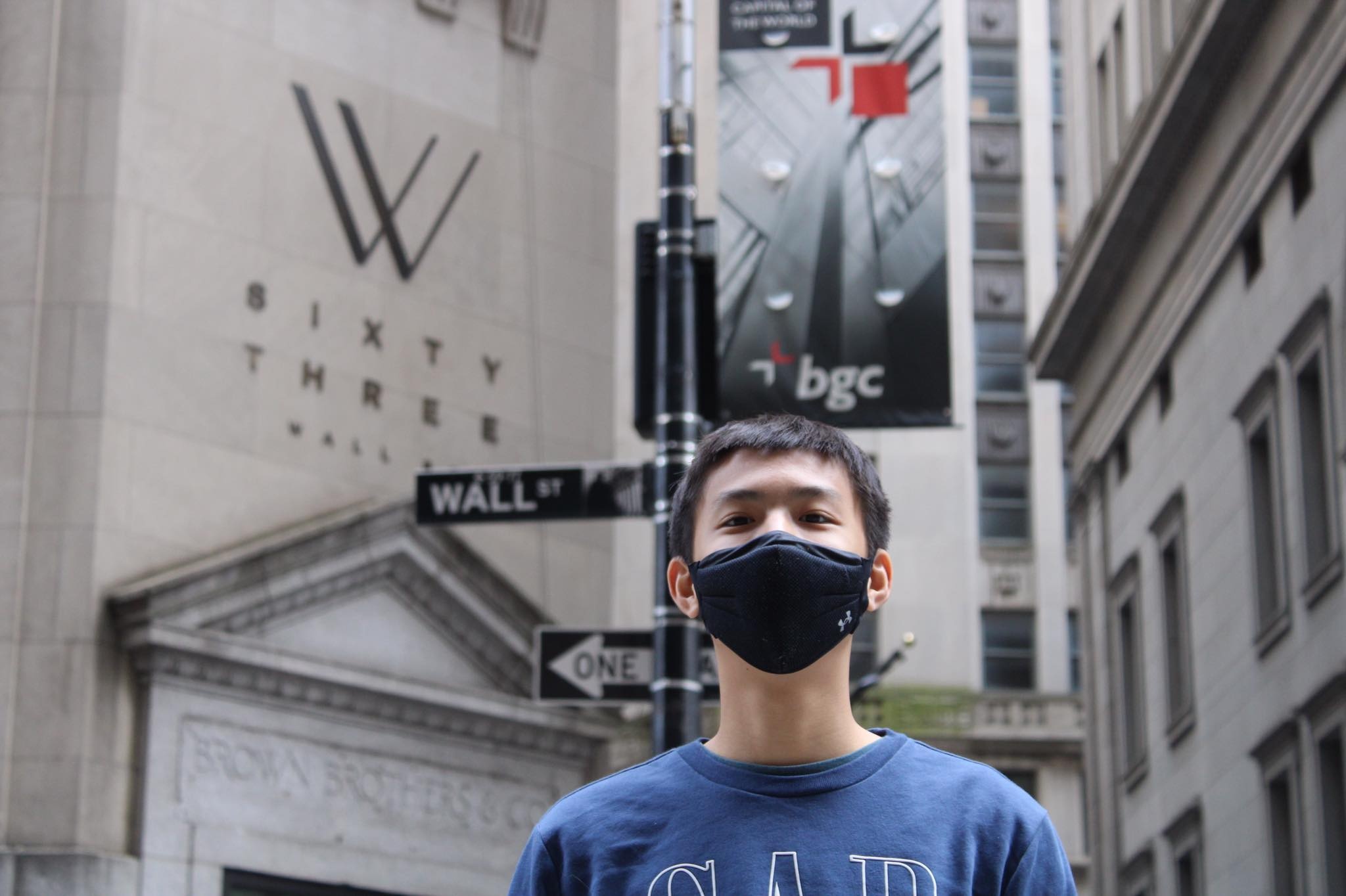 Du hoc sinh My keu goi ung ho quy vaccine Covid-19 anh 1