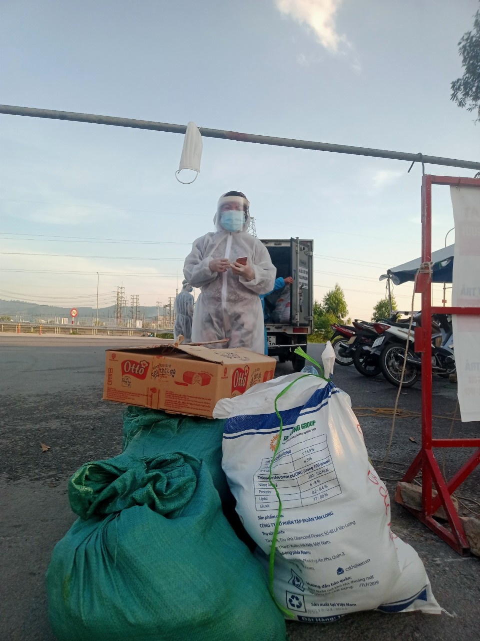 Cong nhan cach ly o Bac Giang anh 4