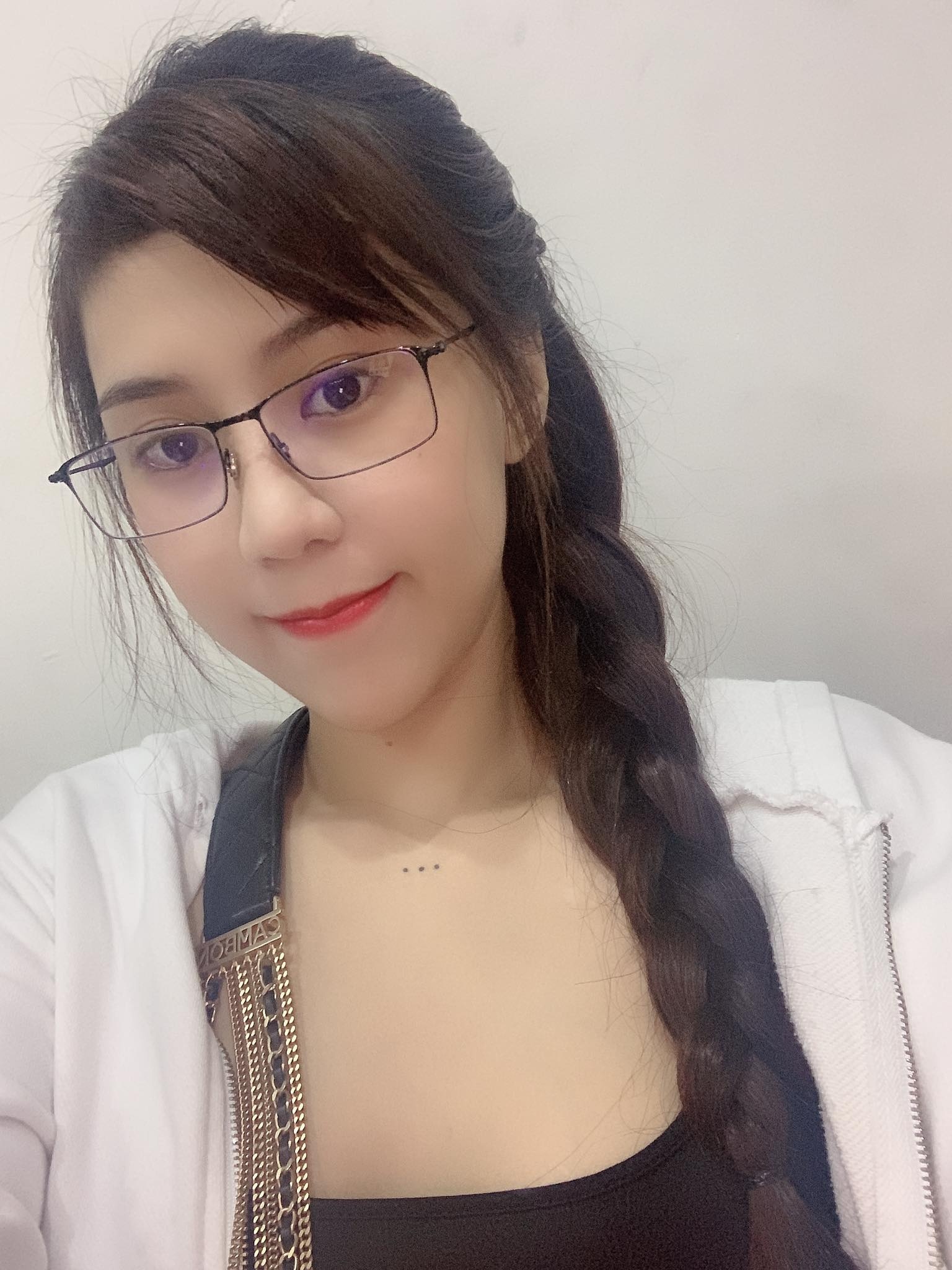 Nu dancer o TP.HCM phat hien mac ung thu o tuoi 26 anh 2