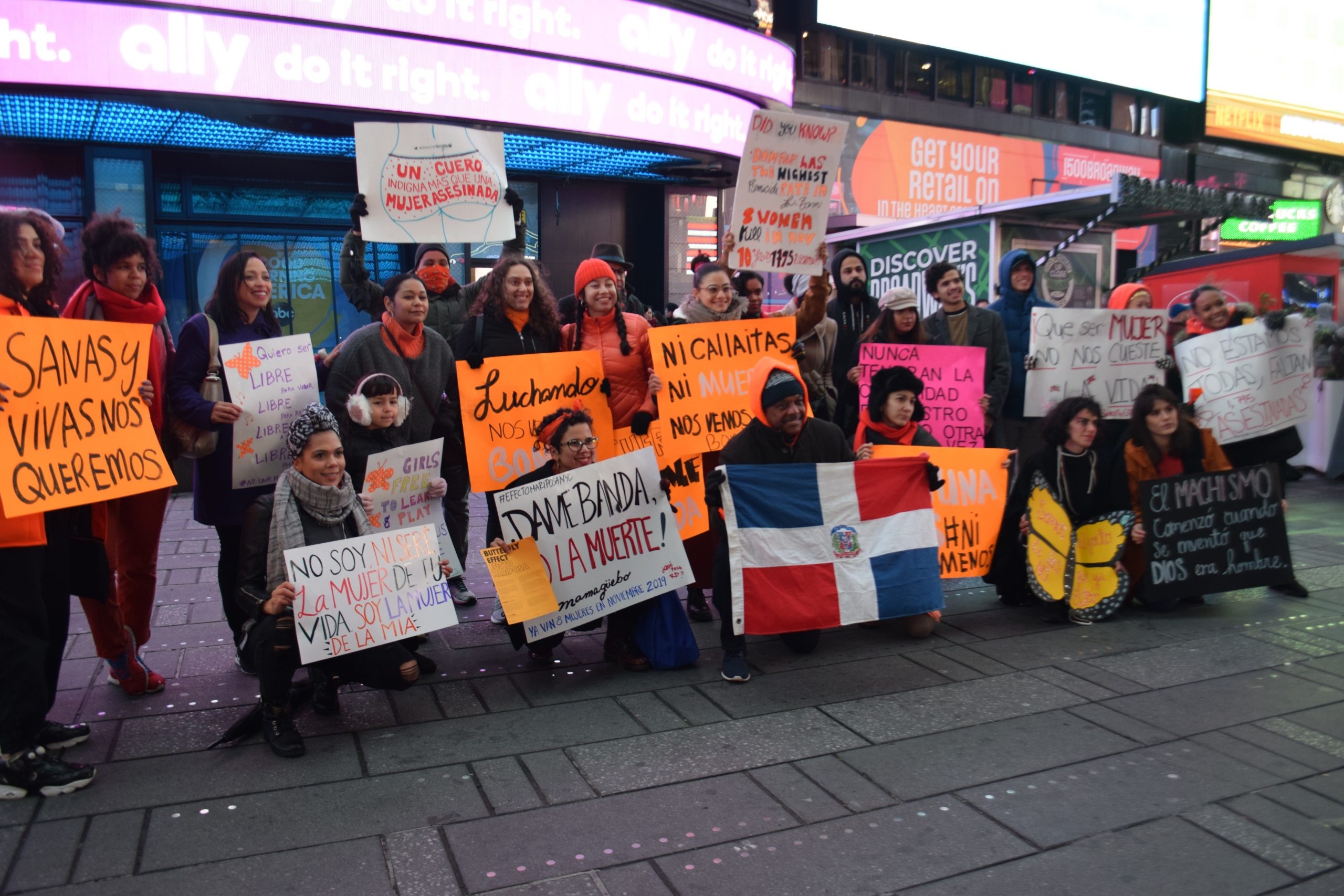 nguoi phu nu giup nan nhan bi tat axit qua anh selfie anh 2