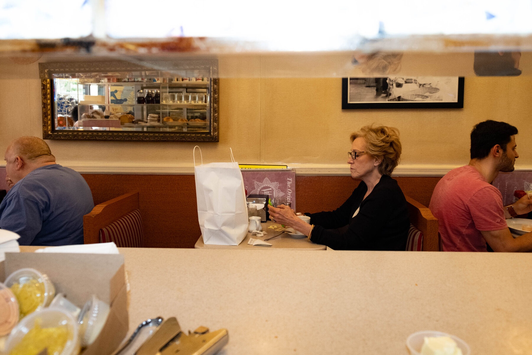 Khẩu trang phân biệt giàu nghèo ở Mỹ ảnh 3 Khau trang phan biet giau ngheo o My anh 3