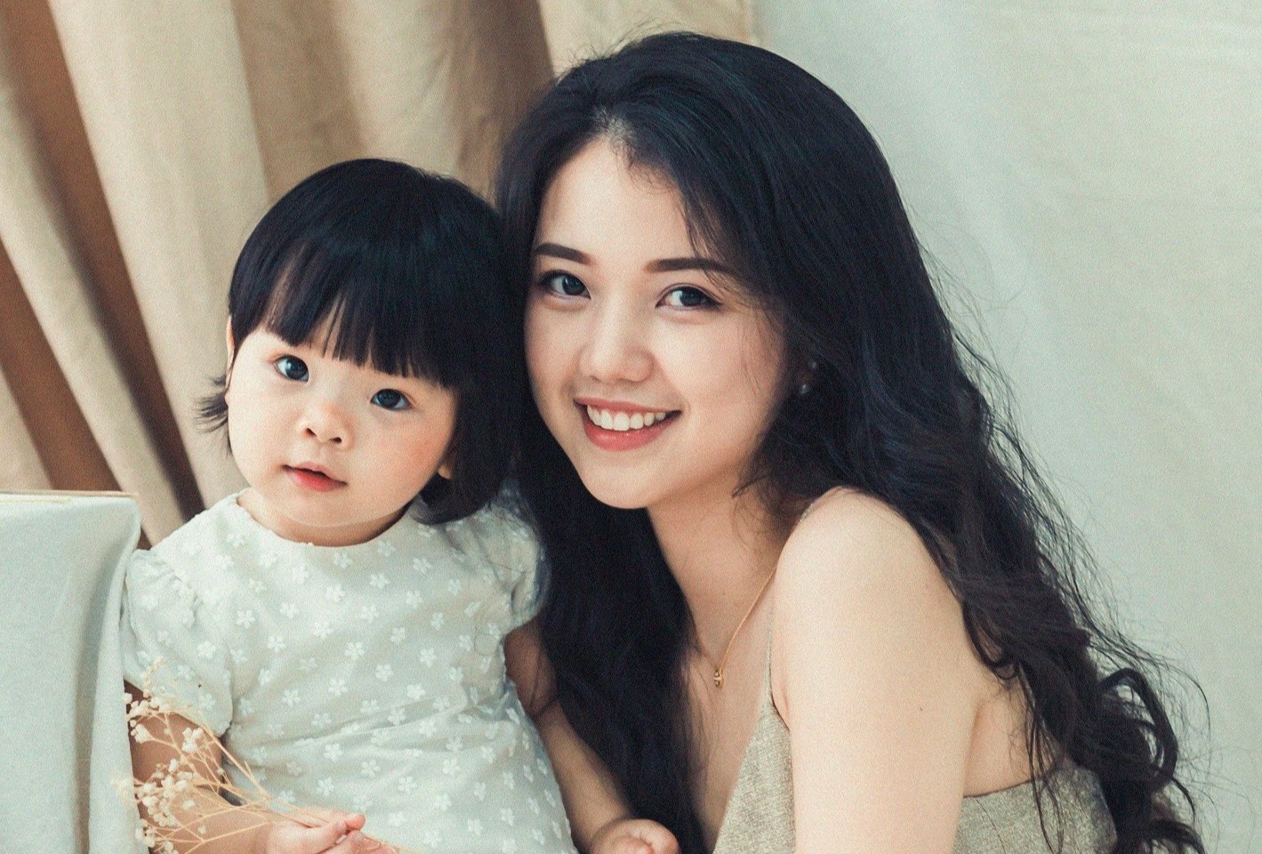 Giang vien DH Ngoai thuong duoc goi la ‘co giao thien than’ hinh anh