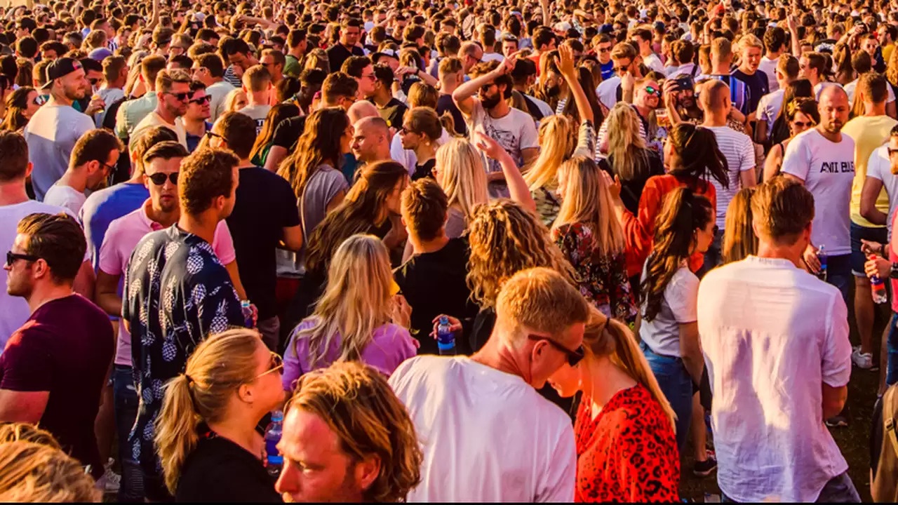 nguoi Ha Lan mac Covid-19 anh 1