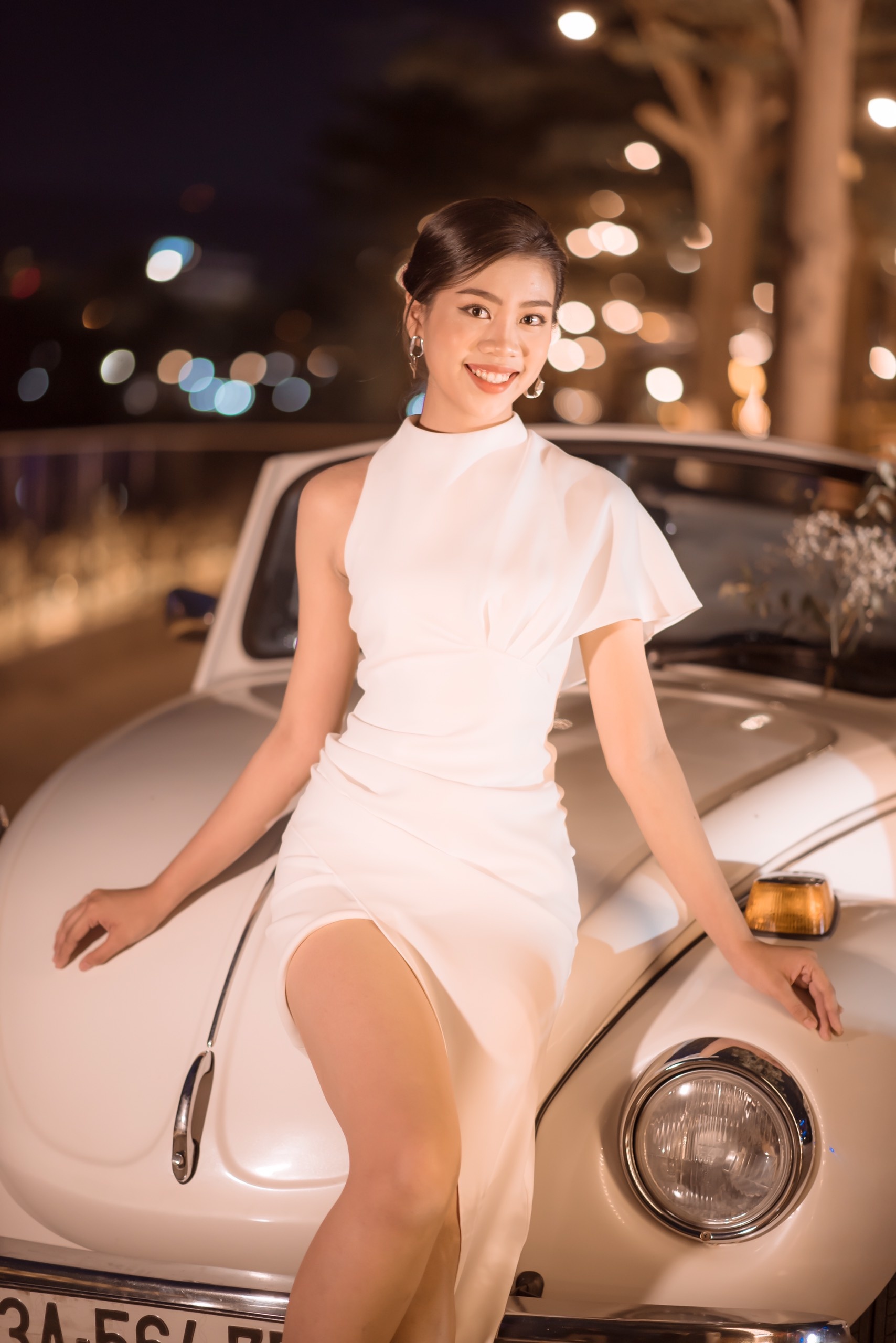 Nữ sinh 16 tuổi cao 1, 74 m ở Đà Nẵng ảnh 5 Nu sinh 16 tuoi cao 1, 74 m o Da Nang anh 5