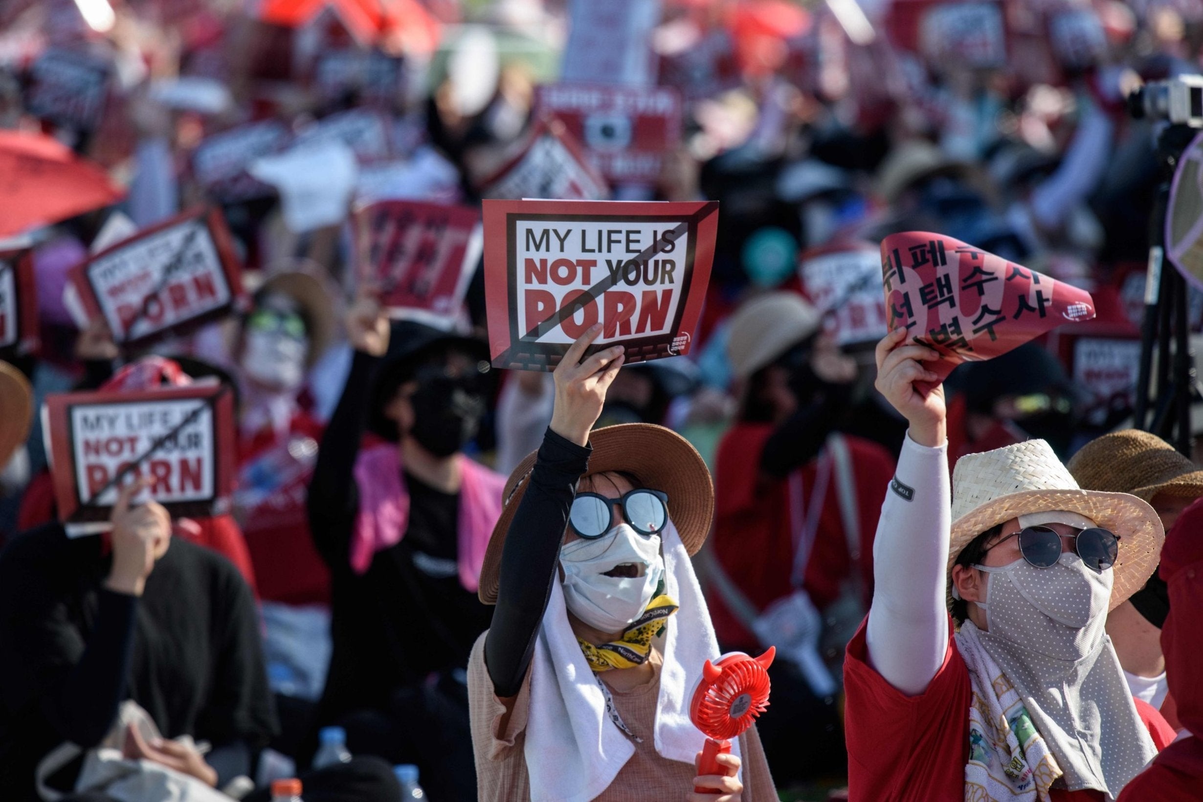 bi quay len tung clip nong len mang anh 1