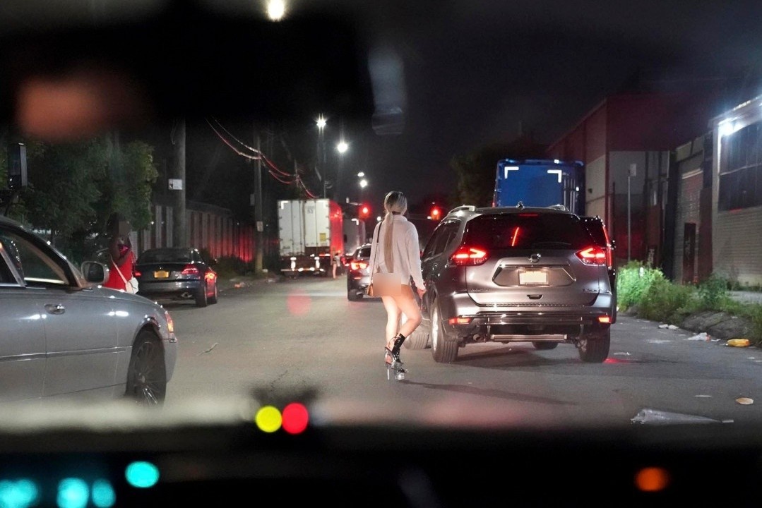 Cho mai dam ngang nhien hoat dong o New York hinh anh