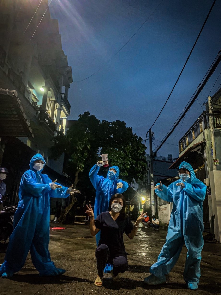 Tình nguyện viên TP.HCM ảnh 3 Tinh nguyen vien TP.HCM anh 3