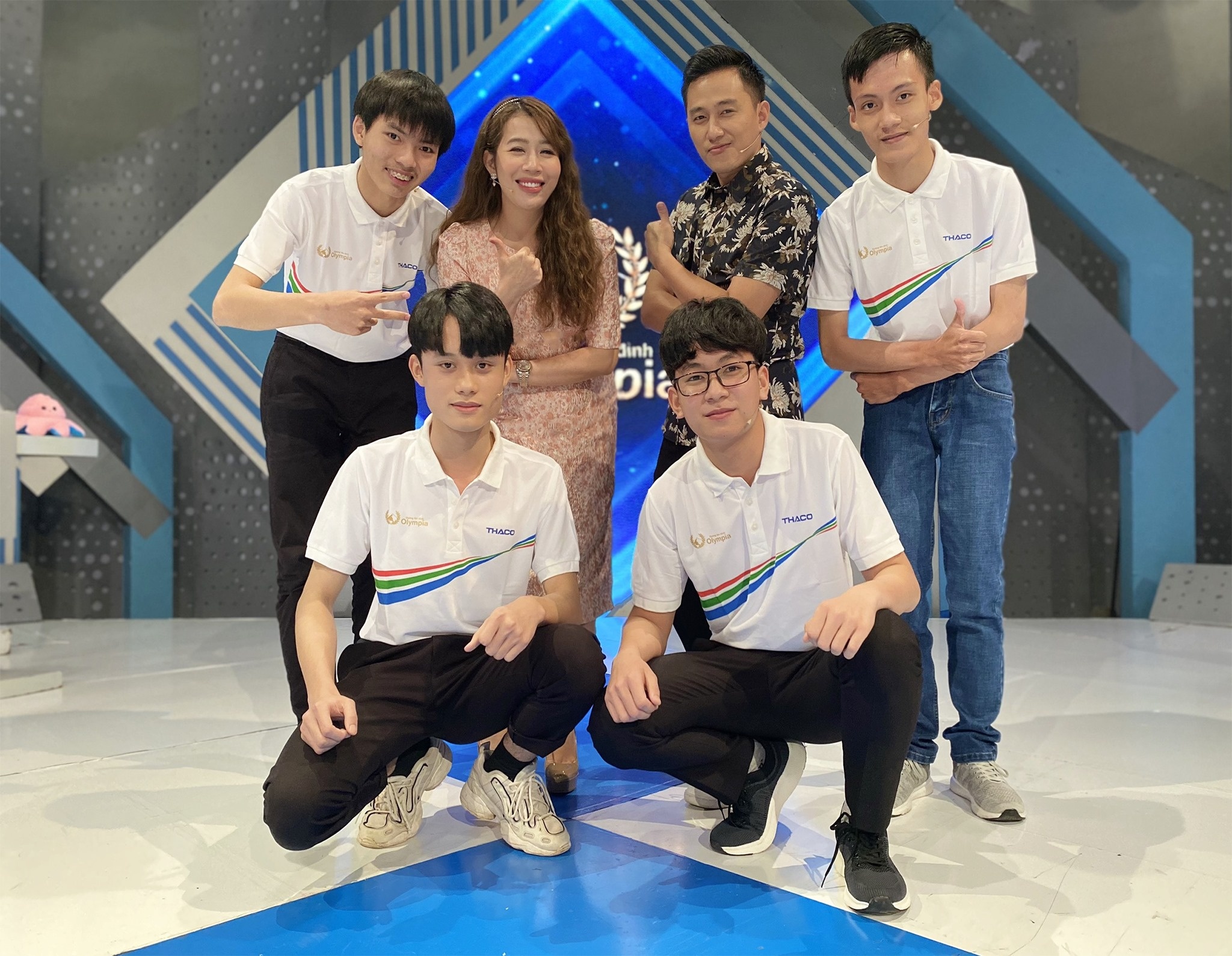 Duong len dinh Olympia anh 1