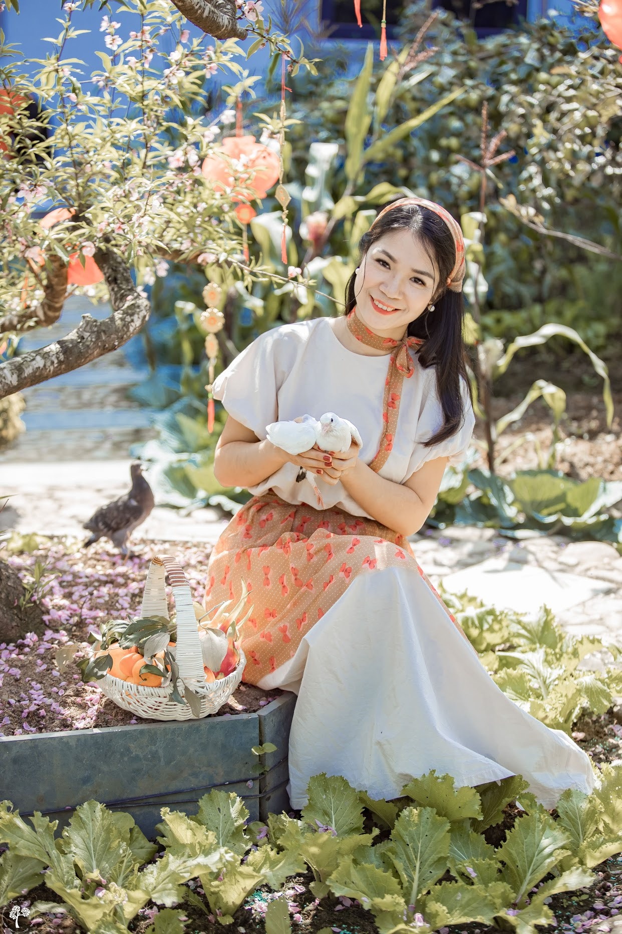 Ba me 4 con cai tao manh dat 300 m2 thanh khu vuon tuoi tot anh 2