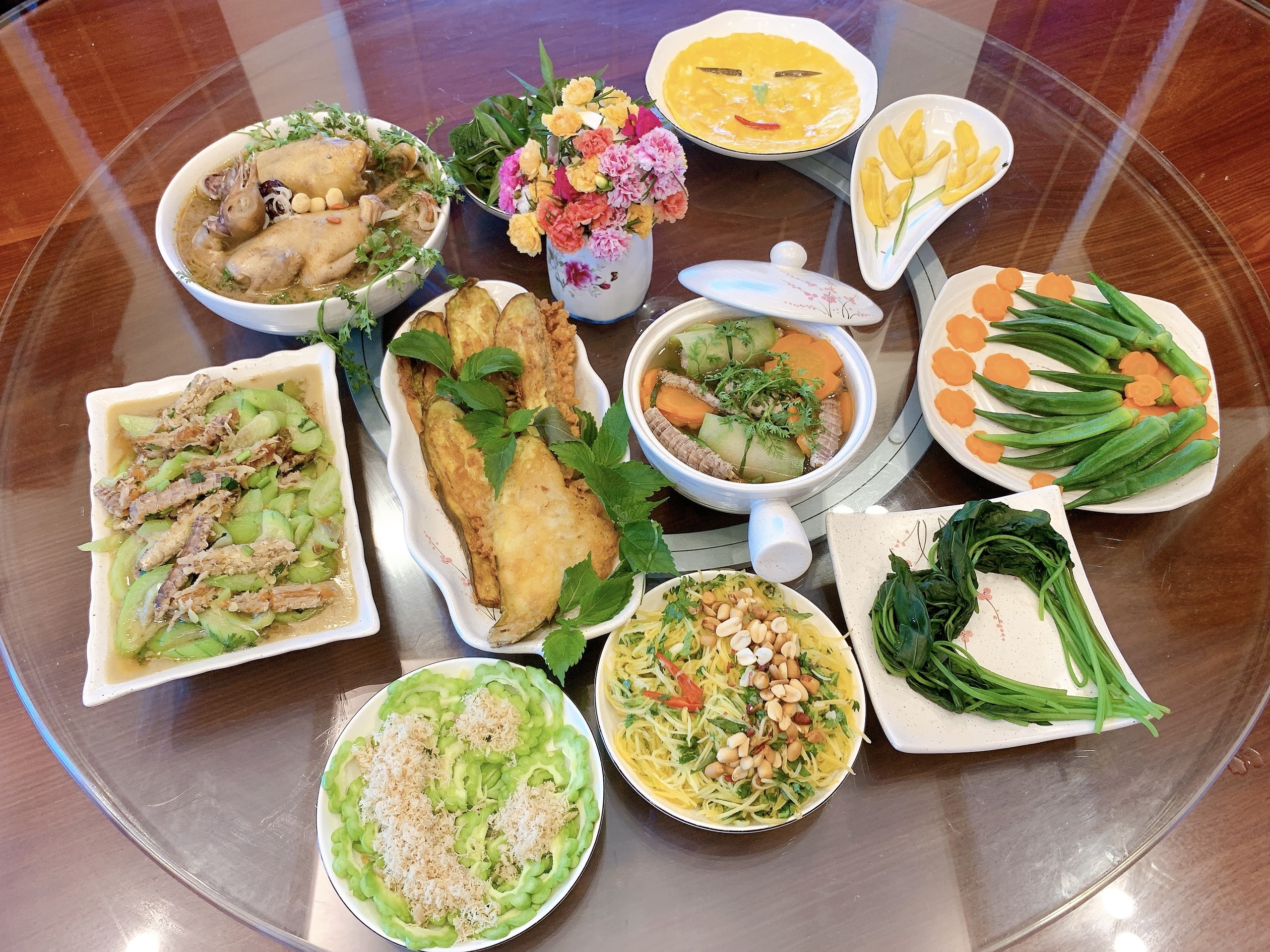 Ba me 4 con cai tao manh dat 300 m2 thanh khu vuon tuoi tot anh 12