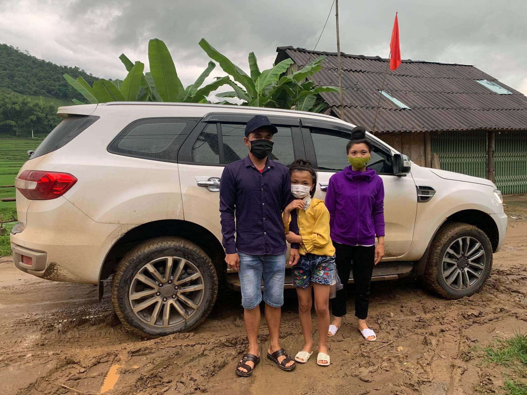 Xe mien phi cho benh nhan ve que ngay gian cach anh 7