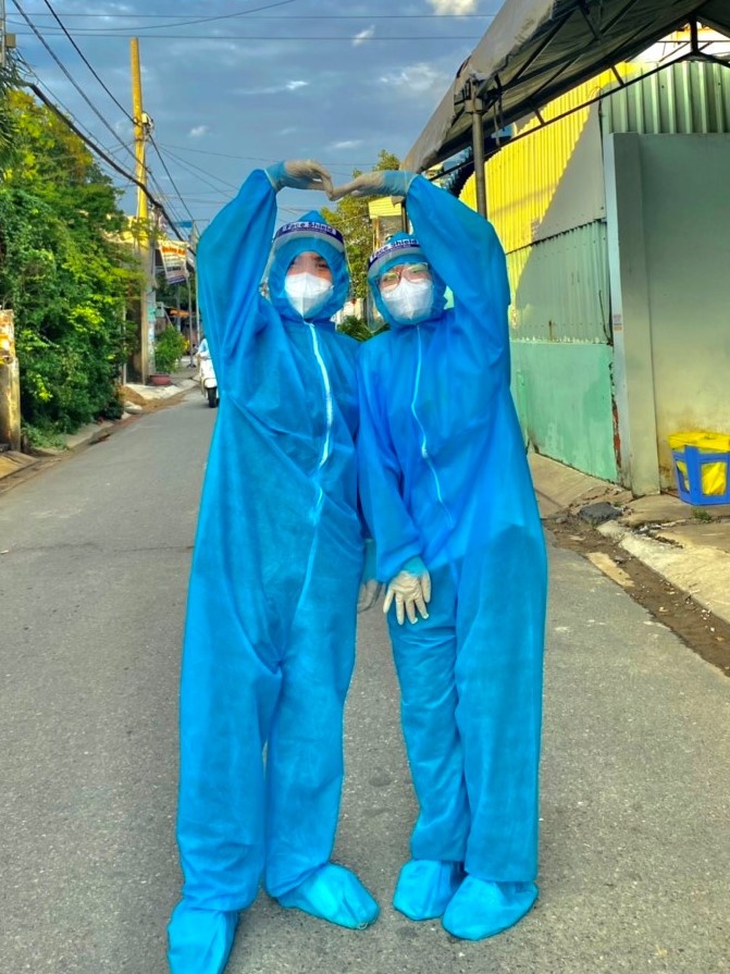 Cô gái ở TP.HCM có người yêu nhờ rủ crush đi tình nguyện chống dịch ảnh 1 Co gai o TP.HCM co nguoi yeu nho ru crush di tinh nguyen chong dich anh 1