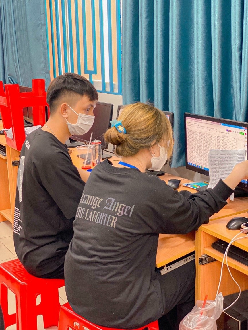 Cô gái ở TP.HCM có người yêu nhờ rủ crush đi tình nguyện chống dịch ảnh 3 Co gai o TP.HCM co nguoi yeu nho ru crush di tinh nguyen chong dich anh 3