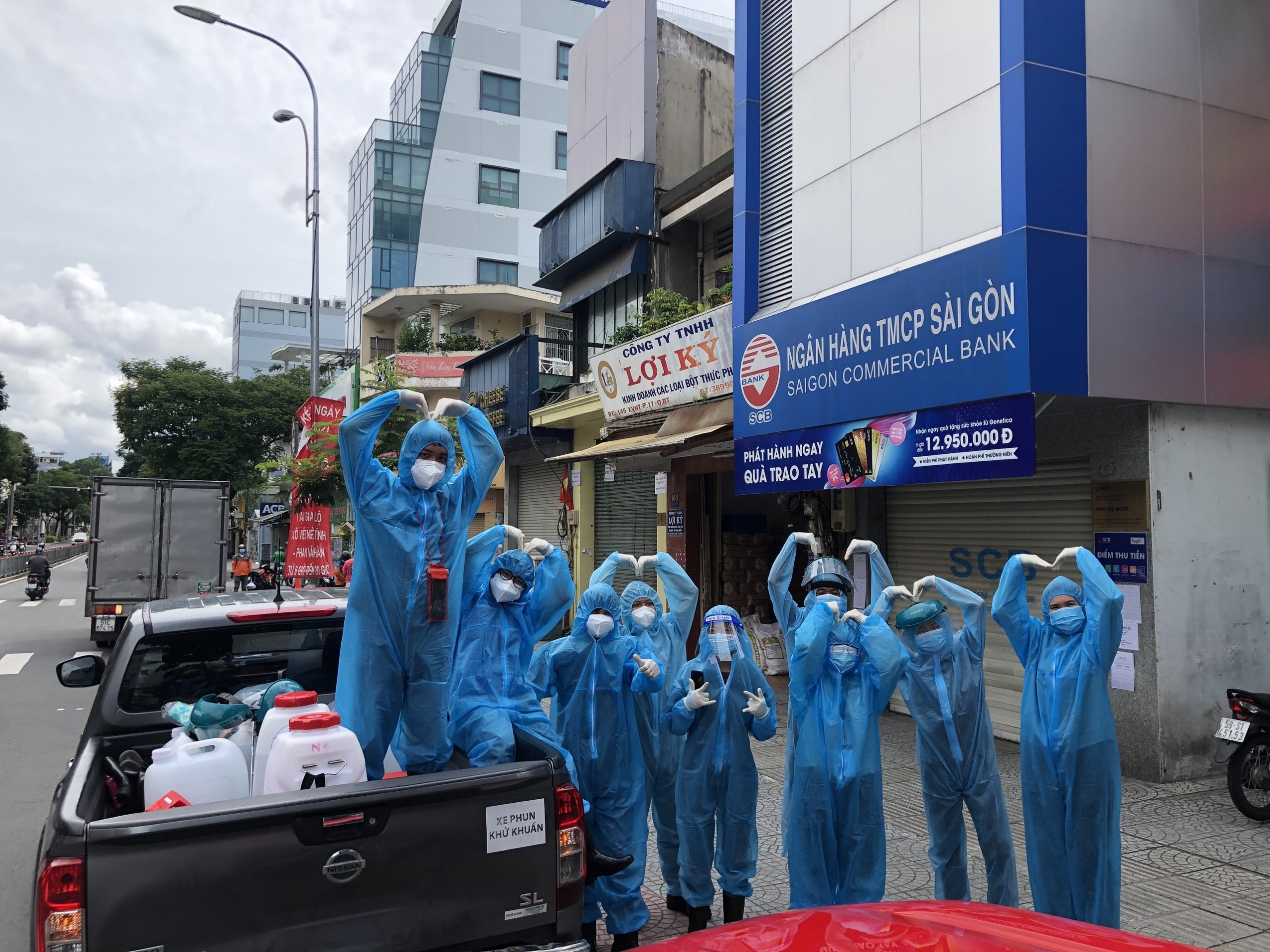 Co gai 1, 52 m cua doi phun khu khuan o TP.HCM anh 5