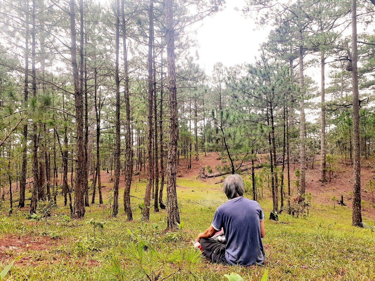 Nguoi dan ong 62 tuoi an cu tren nui Ba hon 1 thang anh 6