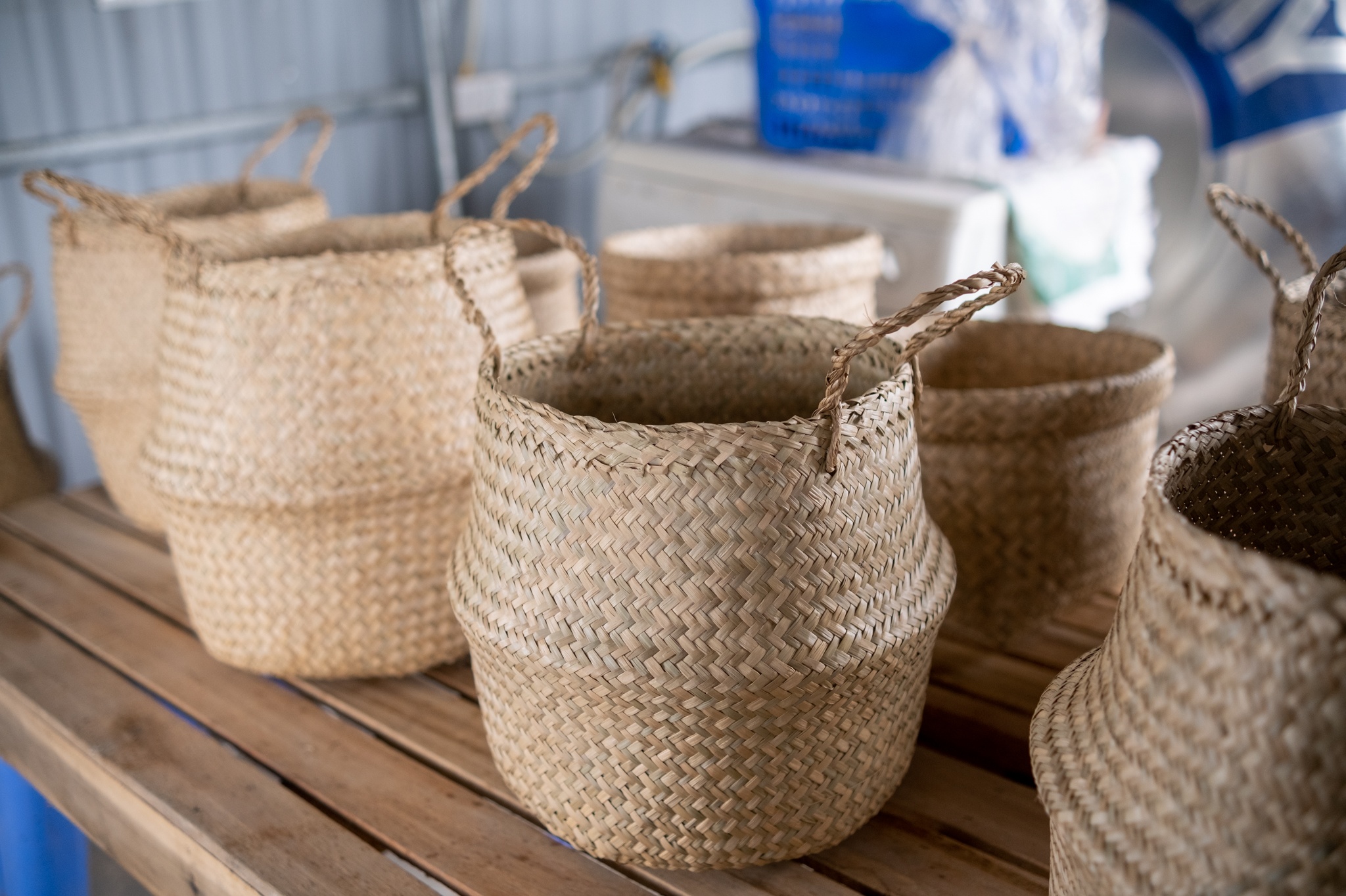 Nguoi kho khan o Ha Noi duoc giup do anh 9