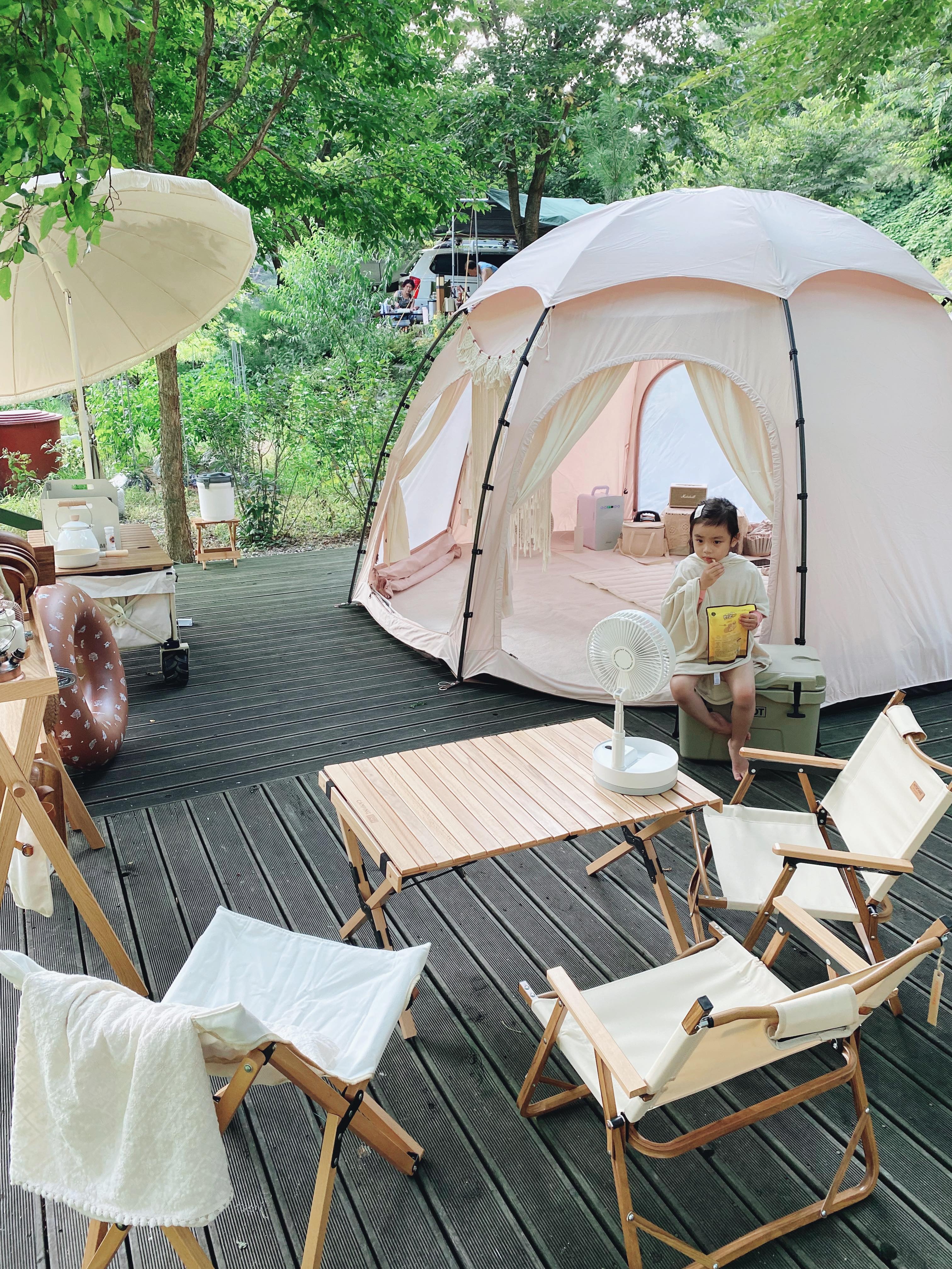 Vo Viet cung chong Han ru con di cam trai de tron dich anh 3