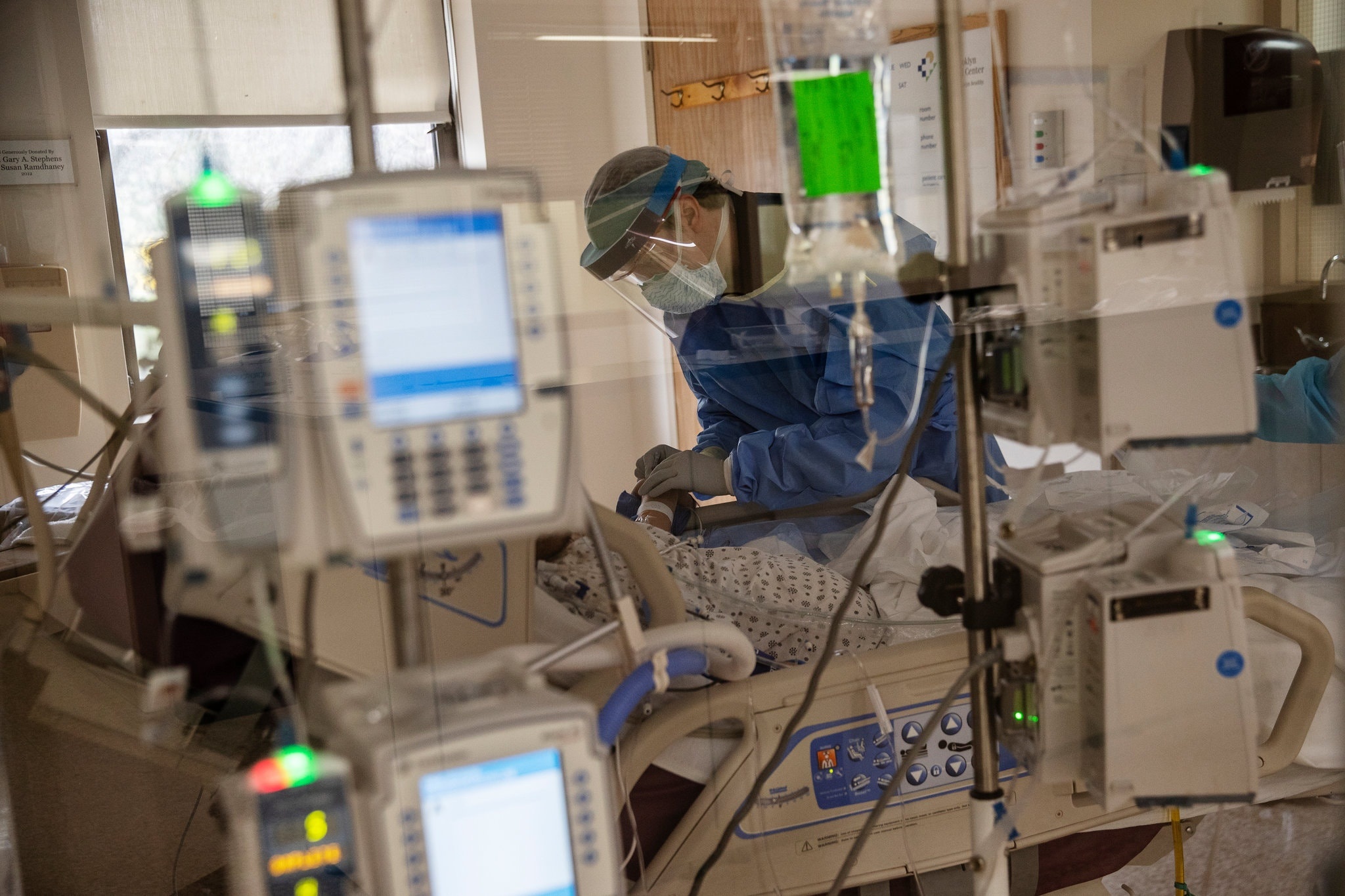 F0 xin tiem vaccine nhung da qua muon anh 2