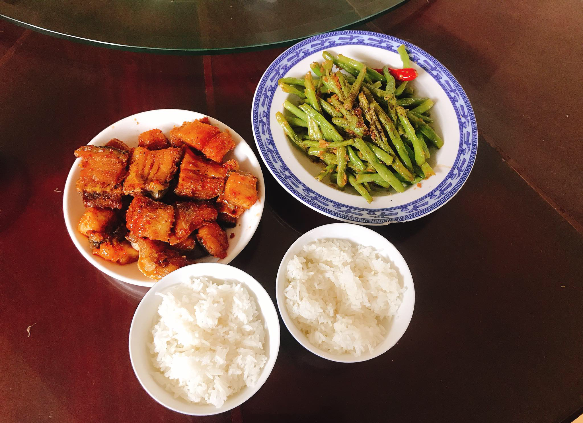 Tinh nguyen vien ket doi voi CSGT anh 4