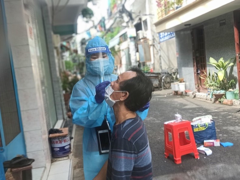 Tiếp viên hàng không đi tình nguyện chống dịch ảnh 6 Tiep vien hang khong di tinh nguyen chong dich anh 6