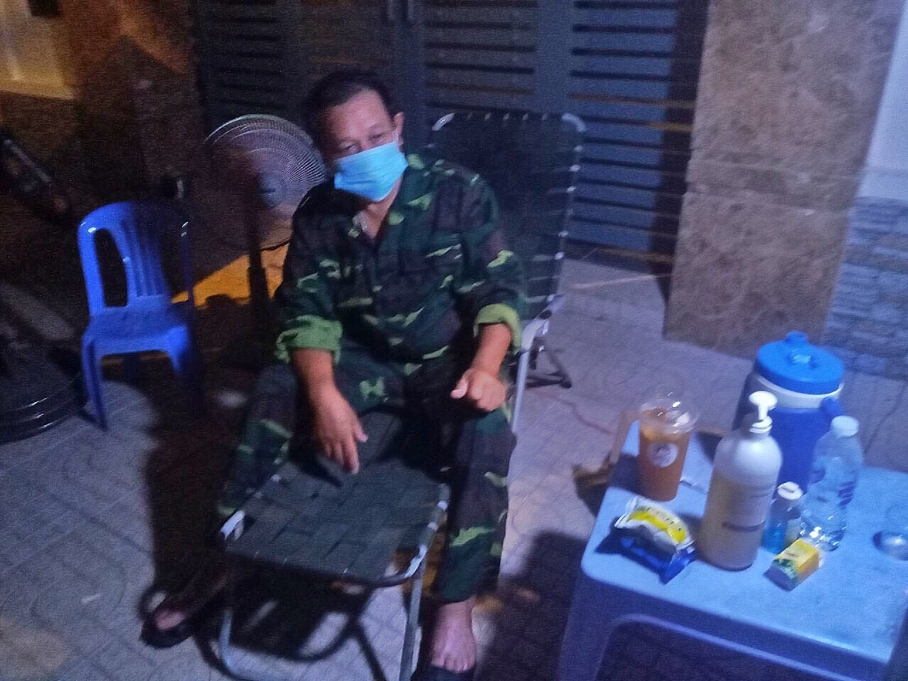 Tổ trưởng dân phố được Thủ tướng truy tặng bằng khen ảnh 3 To truong dan pho duoc Thu tuong truy tang bang khen anh 3