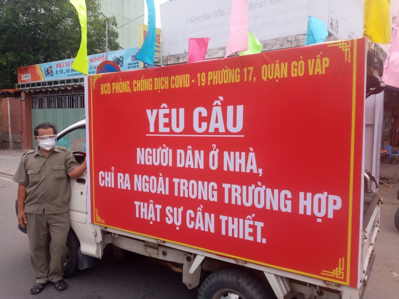 Tổ trưởng dân phố được Thủ tướng truy tặng bằng khen ảnh 2 To truong dan pho duoc Thu tuong truy tang bang khen anh 2