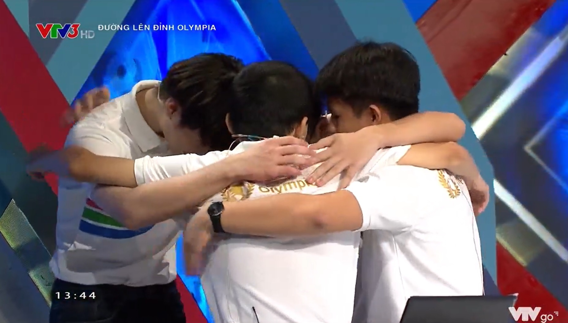 Thi sinh vao chung ket Olympia 2021 anh 2