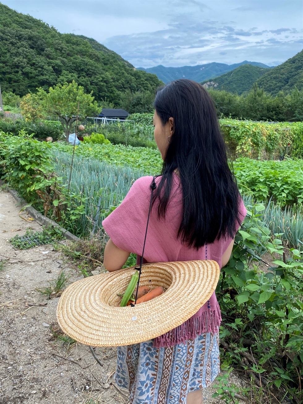 Người trẻ Hàn sống ở cả thành phố và nông thôn ảnh 3 Nguoi tre Han song o ca thanh pho va nong thon anh 3