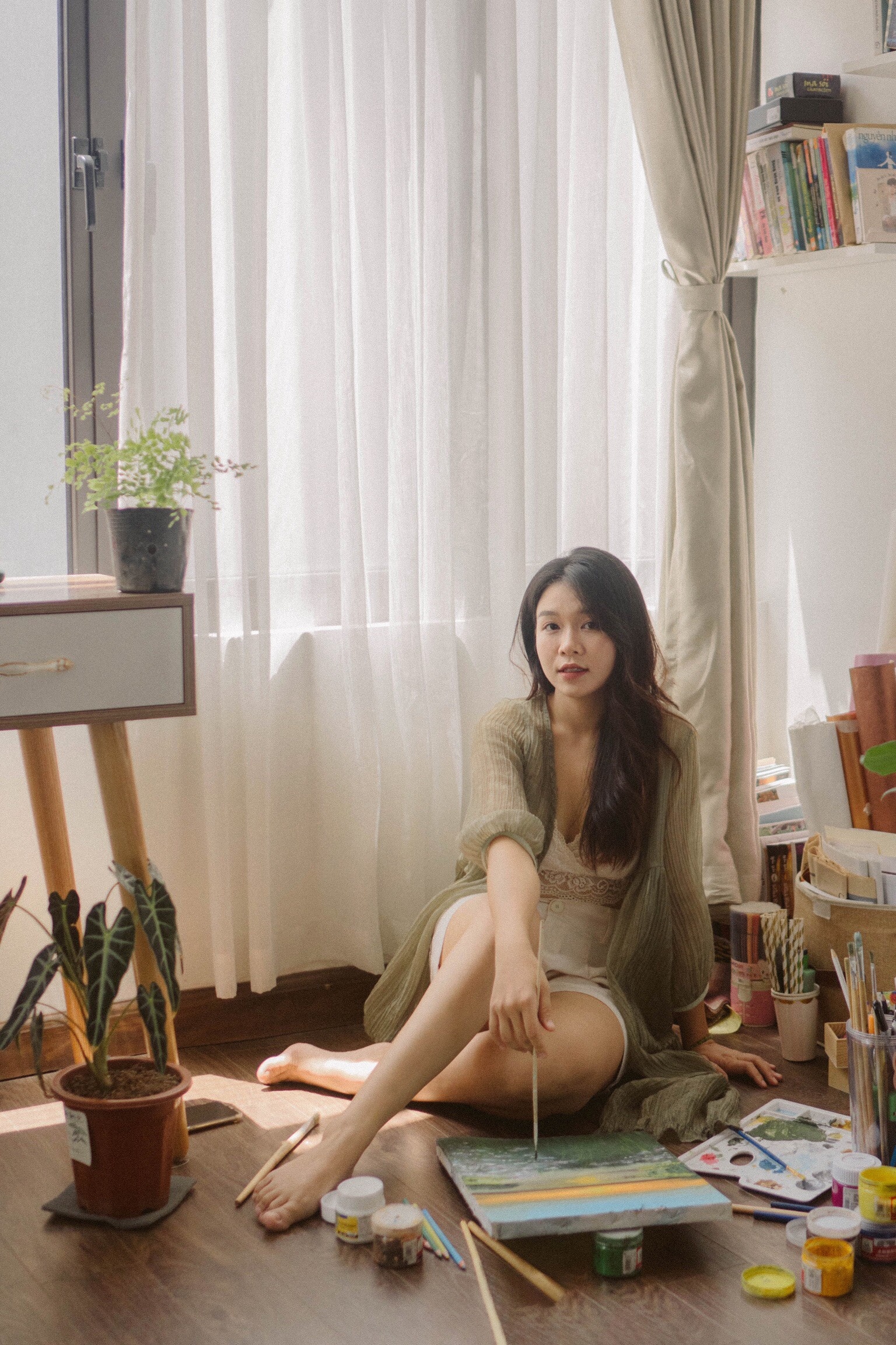 Ban tre o Ha Noi song cham lai trong dich anh 2